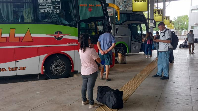 Entre alojamiento y transporte, una familia debe gastar como mínimo $600.000 para visitar Salta