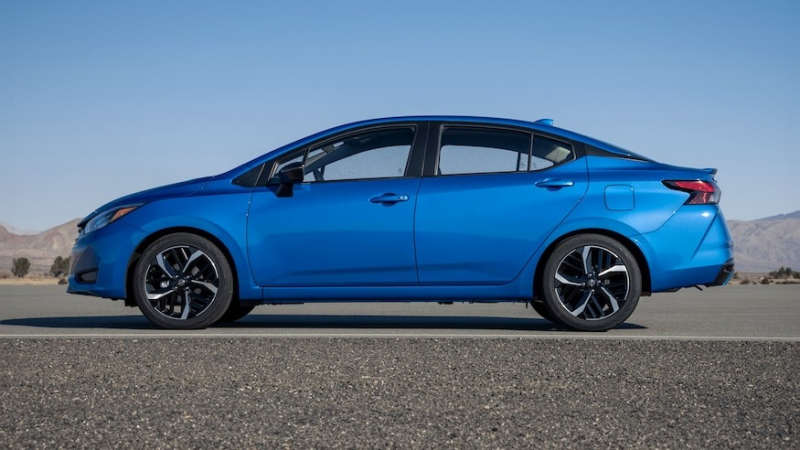 Nissan actualiza el rendidor Versa