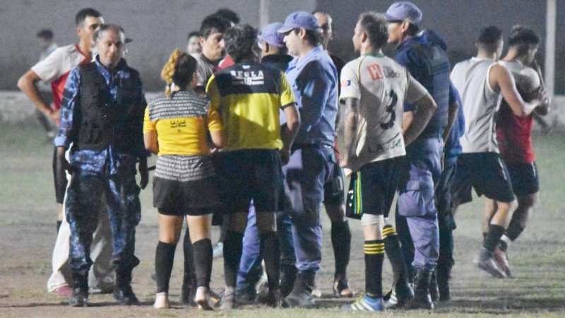 La semifinal de Juventud y Unión se jugó a medias
