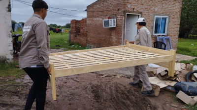 Asistieron a familias luego de las lluvias en Laguna Blanca