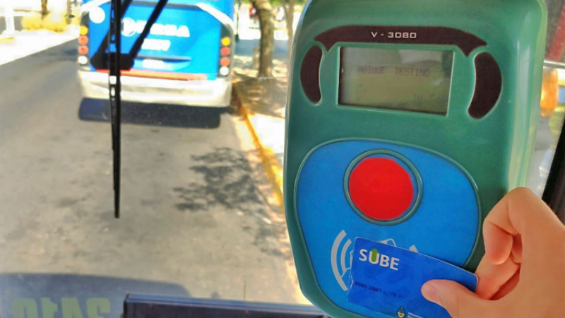 El pasaje de los colectivos urbanos vale 1150 pesos