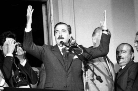 ALFONSIN.jpg