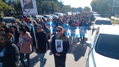 "Estamos destrozados; salió a laburar y la mataron", lamentó su hermano