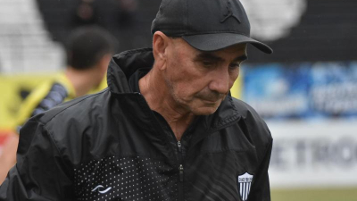 For Ever: Valdez empieza a perfilar el equipo para recibir a Mitre