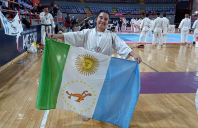 Melani Alegre lleva la bandera del Chaco al Mundial de Karate