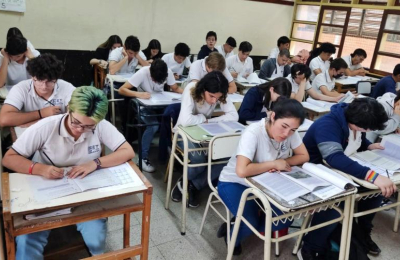 El 80% de los alumnos secundarios quiere seguir estudiando pero solo la mitad lo hace
