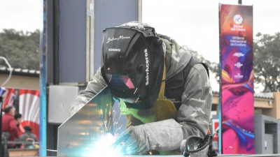 Tercer día de competencia y las esculturas van tomando forma