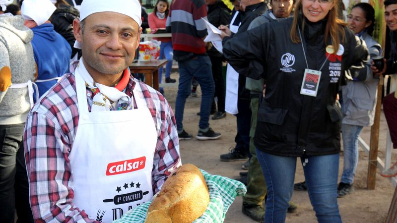 Promocionan un pan casero "con aroma a monte"