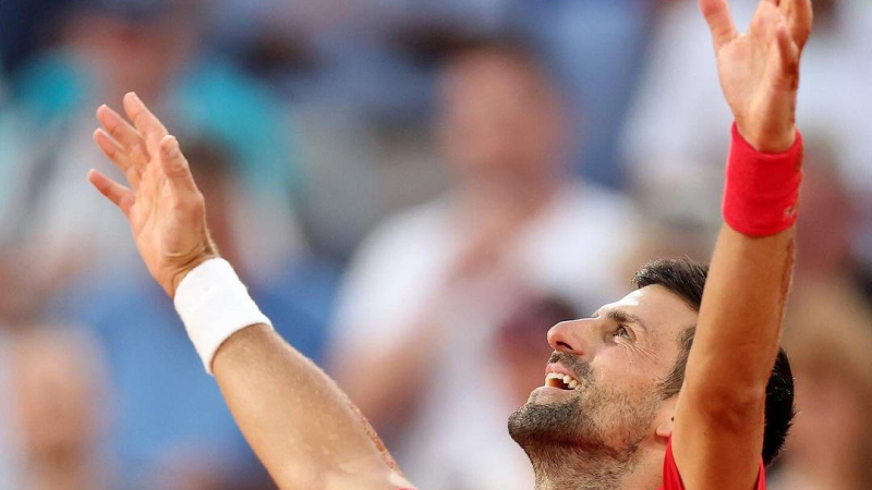 Novak Djokovic venció a Carlos Alcaraz y ganó por primera vez el oro en el tenis de los Juegos Olímpicos