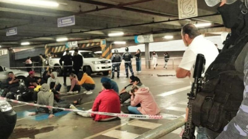 Expulsan del país a 23 paraguayos dedicados al cambio de divisas