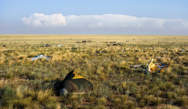 Vista del cementerio de cápsulas en Kenjebai-Samai, Kazakhstan.