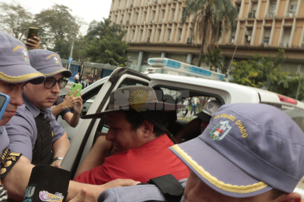 Tito detenido 1.JPG