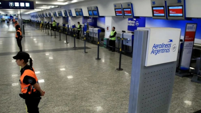 Fuerte impacto del paro de aeronáuticos