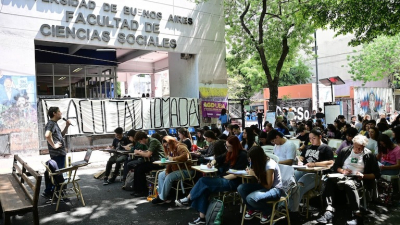 El Gobierno firmó un dictamen para poder auditar a las universidades