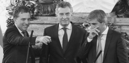 Nicolas-Dujovne-Mauricio-Macri-Luis Caputo.jpg