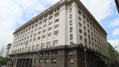 El ajuste del gasto público en las provincias llegaría al 20% en términos reales