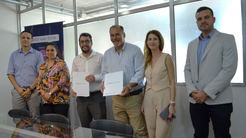 Acuerdo de asistencia y capacitación entre asesores de seguros y Defensa del Consumidor