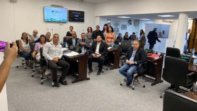 Diputados de la oposición impulsan ley para aliviar a familias endeudadas