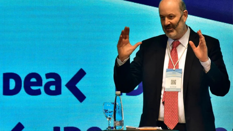 Sturzenegger: "Van a reír y van a llorar"
