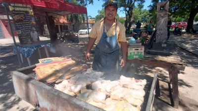 Vendedores de comida callejera no se hacen muchas ilusiones con la Nochebuena