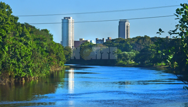 <p>Vista del río Negro.</p>