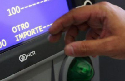 Digitalización bancaria, un problema para personas mayores