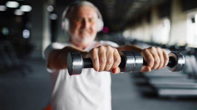 Cómo recuperar la masa muscular perdida por la edad