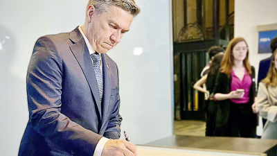 La estrategia política del desdoblamiento electoral