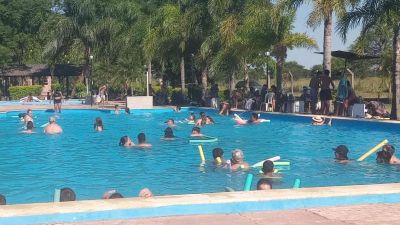 Amplia convocatoria en el complejo natatorio municipal de San Martín