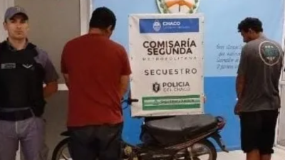 Un hombre buscado por la justicia fue atrapado con una moto robada
