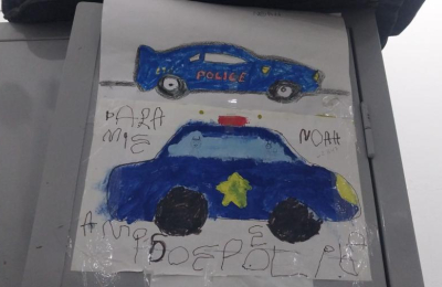 San Bernardo: un niño decoró la comisaría con su arte