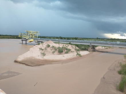 nor010225-004f02.jpg