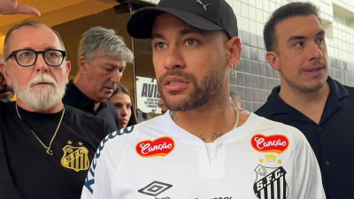 Neymar fue recibido por una multitud en su regreso al Santos