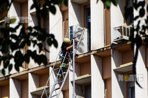 Reparar el mástil: una tarea que no es para cualquiera 