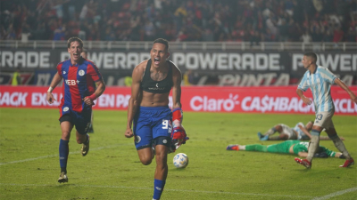 San Lorenzo es de punta: tuvo su premio sobre el final bajo la lluvia