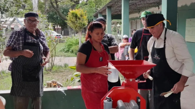 Dictan cursos en producción agroecológica, comercialización y gestión de emprendimientos