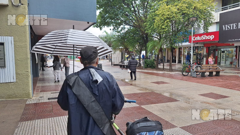 Las lluvias persistirán hasta la tarde y luego se espera un marcado descenso de temperatura
