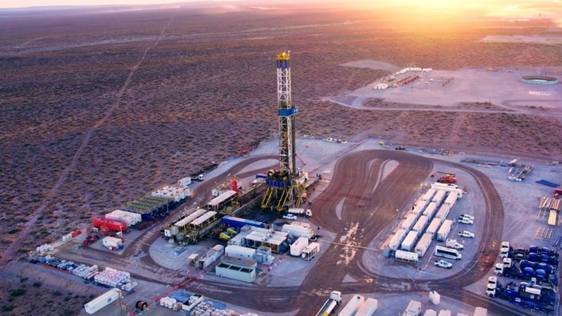 Vista compró los activos en la Argentina de Petronas y se convierte en la mayor petrolera privada del país