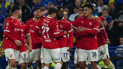 Independiente se aprovechó de un golpeado Boca y pasó a semifinales del Apertura