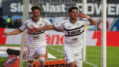 Platense derrotó a San Lorenzo y es finalista del Apertura