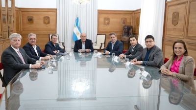 El Ejecutivo recibió a una delegación de la liga de gobernadores: reclamos por la obra pública y la recaudación