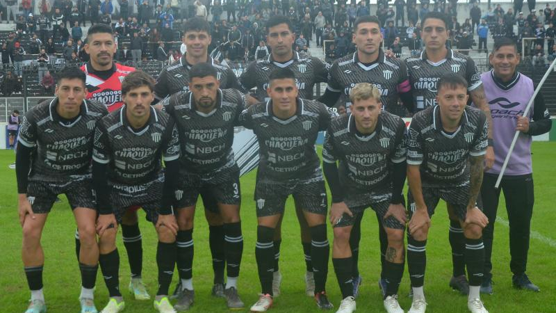 For Ever quiere seguir escalando posiciones ante el histórico Colón