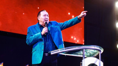 Diamantes y polvo de oro: los otros milagros del pastor Jorge Ledesma