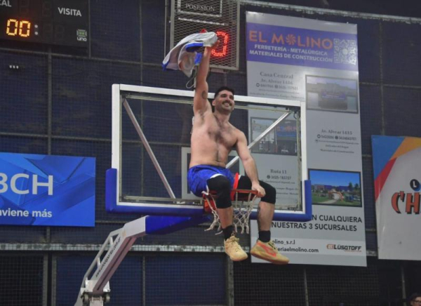 <p>La celebración más esperada de todo basquetbolista sentado arriba del aro: Rodrigo Guisasola es el protagonista, uno de los valores de la cantera.</p>