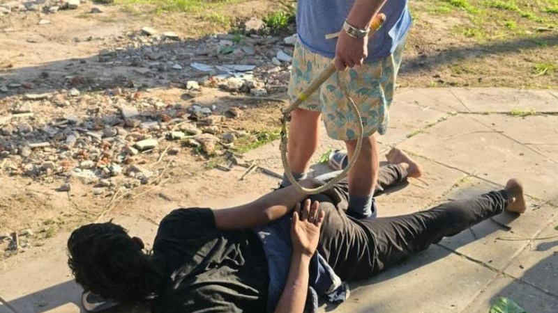 Cansados de los robos, vecinos salieron a la cacería de los delincuentes