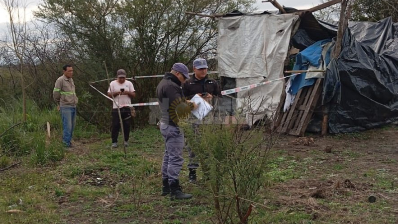 Puerto Tirol: hallan muerto a un hombre y su familia acusa al suegro