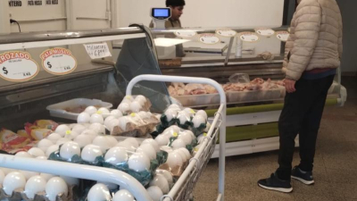 Hasta el pollo se vuelve un lujo: cae la venta en Sáenz Peña