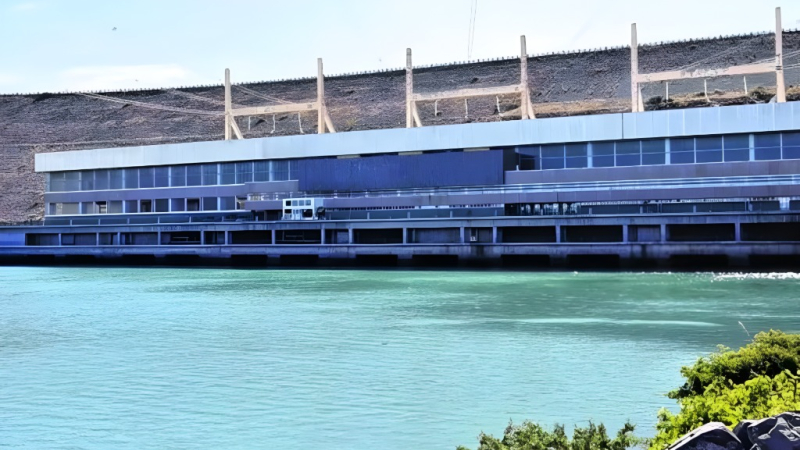 El Gobierno lanza la privatización de represas en Neuquén y Río Negro