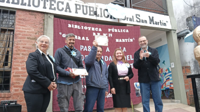 La biblioteca pública de Puerto Tirol cumplió con un sueño