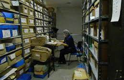 Guardianes de la memoria y la historia